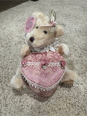 NWT Vintage Dan Dee Collectors Choice Pink Plush Bear with Heart Jewelry Box
